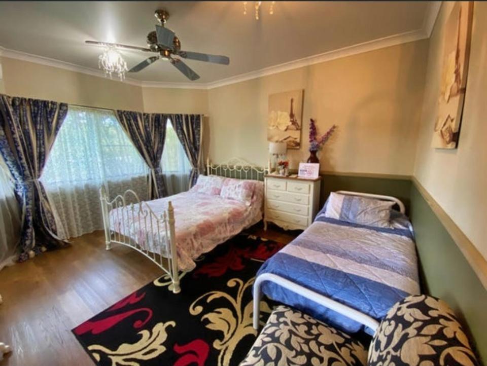 Golden Lace B&B Sarina Екстериор снимка